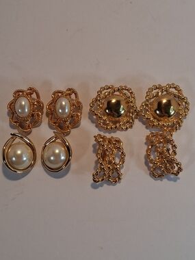 Source Unknown Gold-Tone Pearl Drop and Rope Clip Earring Set